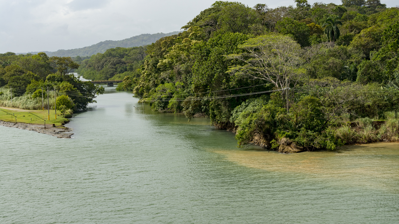 20180101 010 4418  Panama Canal, Colon, Colon, Panama
